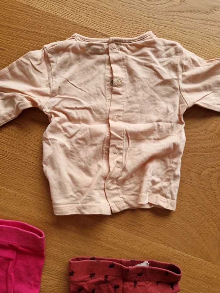 T-shirt +leggings 3 mois - photo numéro 8