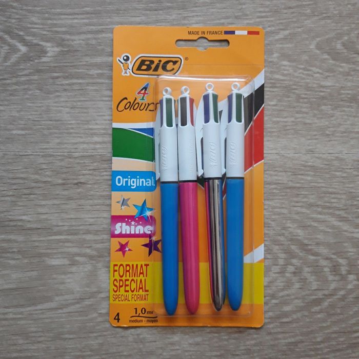 Lot de 4 stylos 4 couleurs Bic NEUF