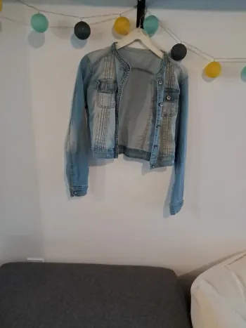 Veste style jean courte