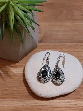 Boucles d'oreilles neuves 🎁🎄