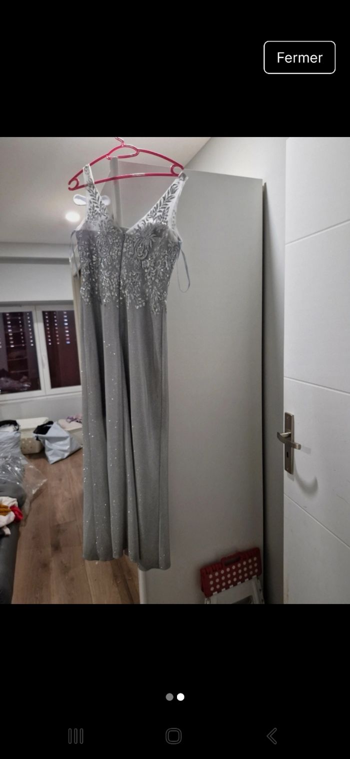 Robe de soirée grise - photo numéro 2