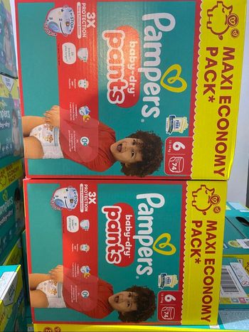 2 cartons de couches Pampers pants taille 6