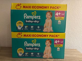 196 couches Pampers Baby-Dry taille 4+