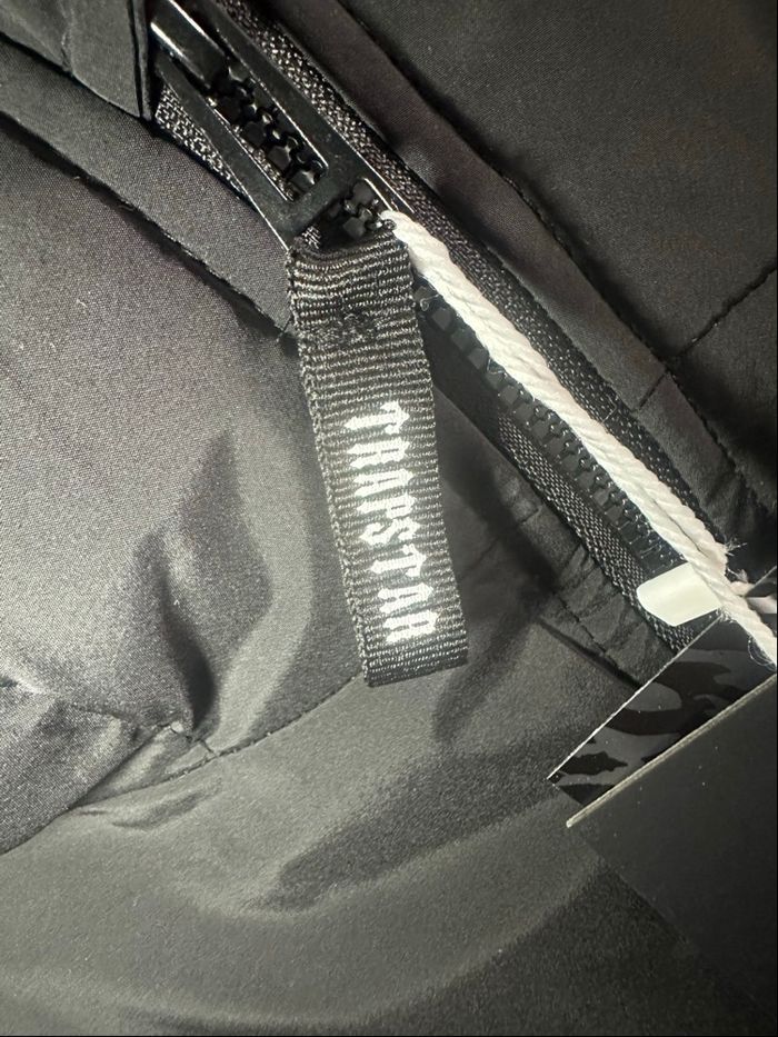 Doudoune Trapstar noire – Taille M – - photo numéro 4