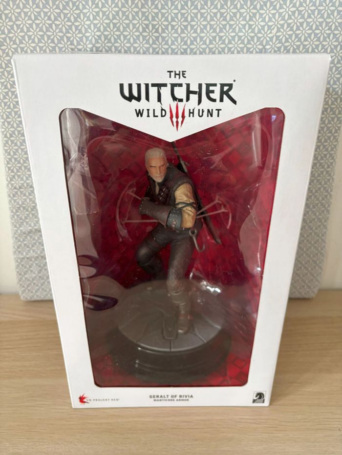Figurine Geralt Of Rivia "The Witcher" Wild Hunt 24cm - photo numéro 2