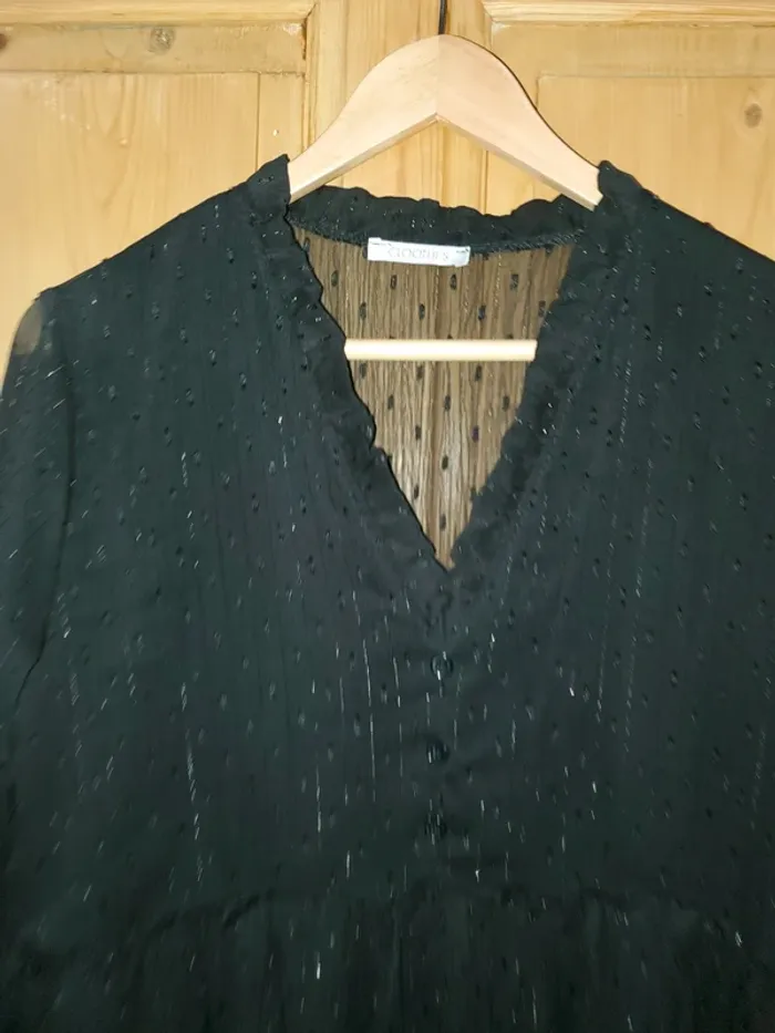 Robe noire brillante - photo numéro 2