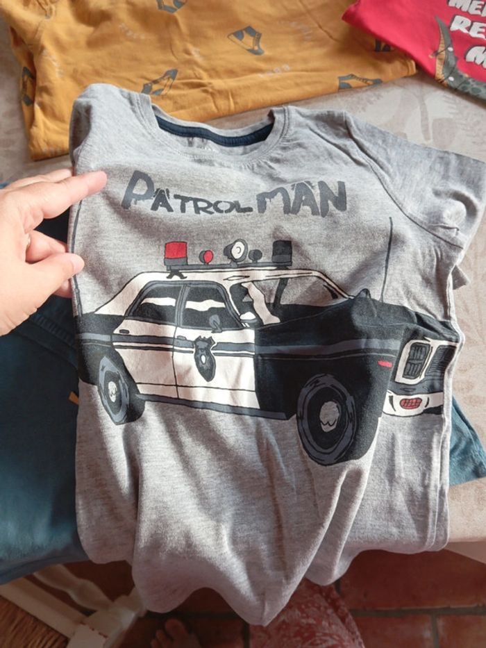 Lot de 4 T-shirts ML 8 ans - photo numéro 4