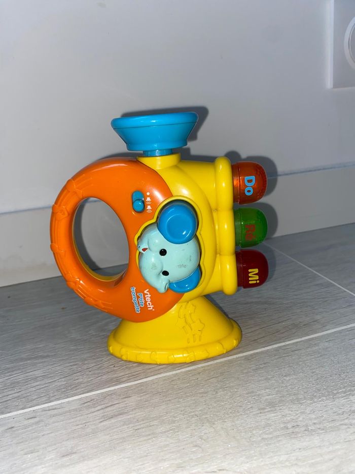 Jouet sonore P'tite trompette VTECH - photo numéro 2