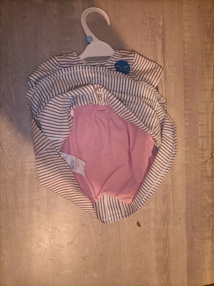 Ensemble fille 6 mois - photo numéro 2