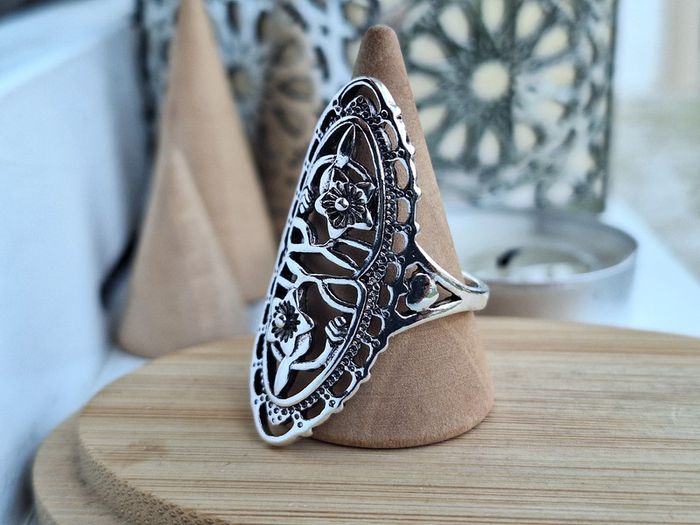 Bague Argentée Ajouré, avec un design fleur Minimaliste - photo numéro 4