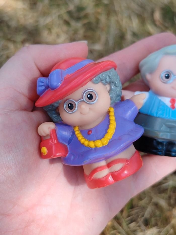 Couple de grands parents little people - photo numéro 2