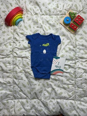 body manches courtes bleu 3 mois