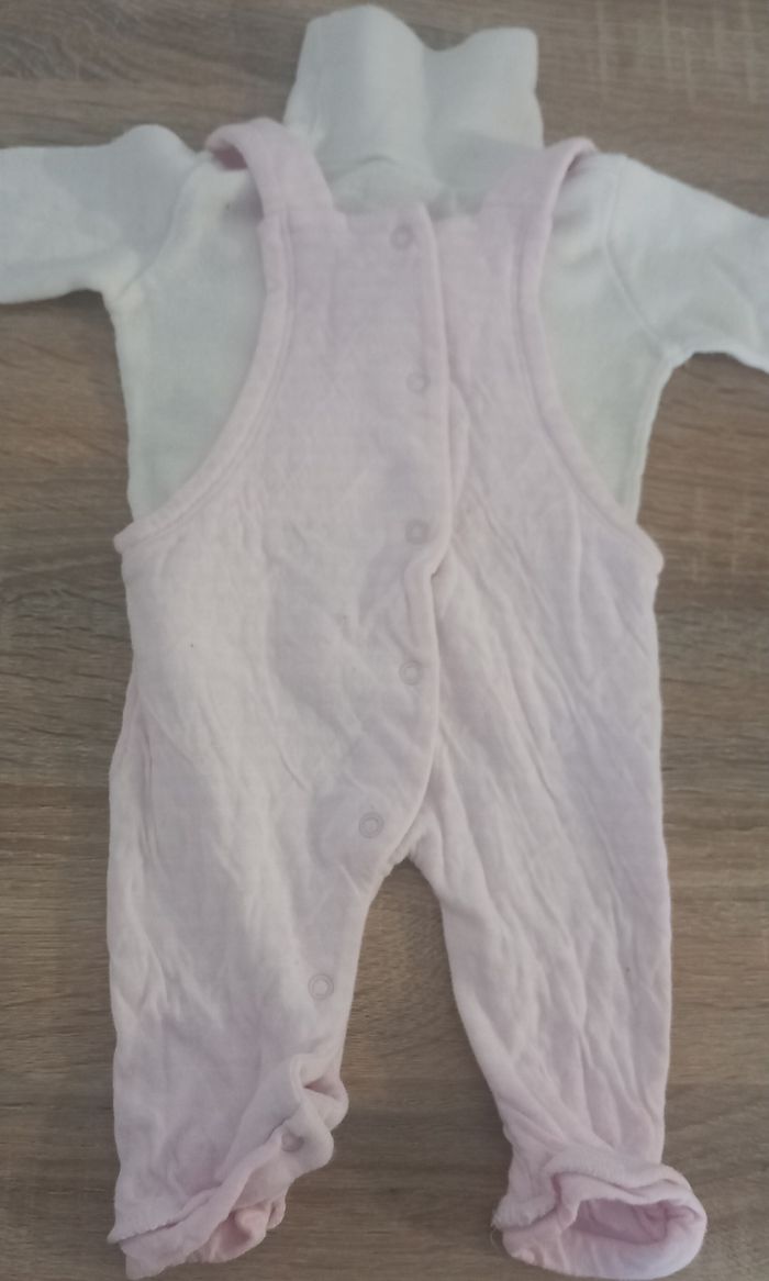 Ensemble fille taille 1 mois - photo numéro 4