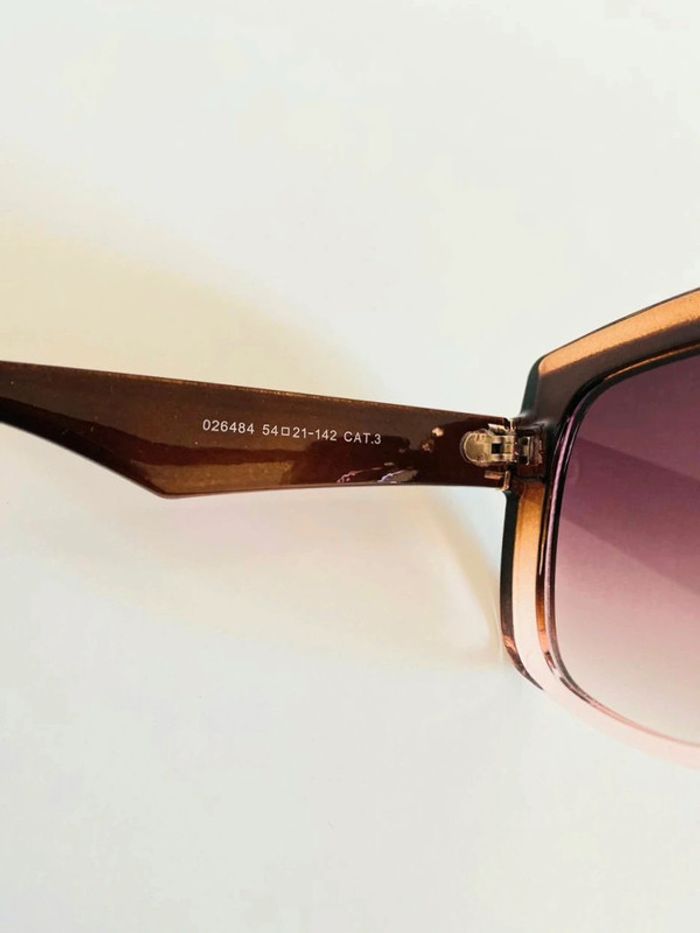 Lunette de soleil femme rectangulaire bordeaux et orange verres dégradés uvprotection catégorie 3 - photo numéro 5