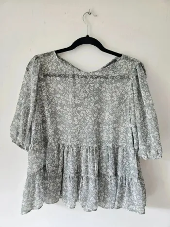 Blouse fleurie transparente bleue claire manches 3/4 Primark taille 38/M