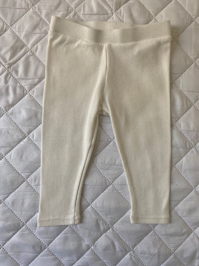 Lot 2 leggings bébé 6 mois - très bon état - photo numéro 3