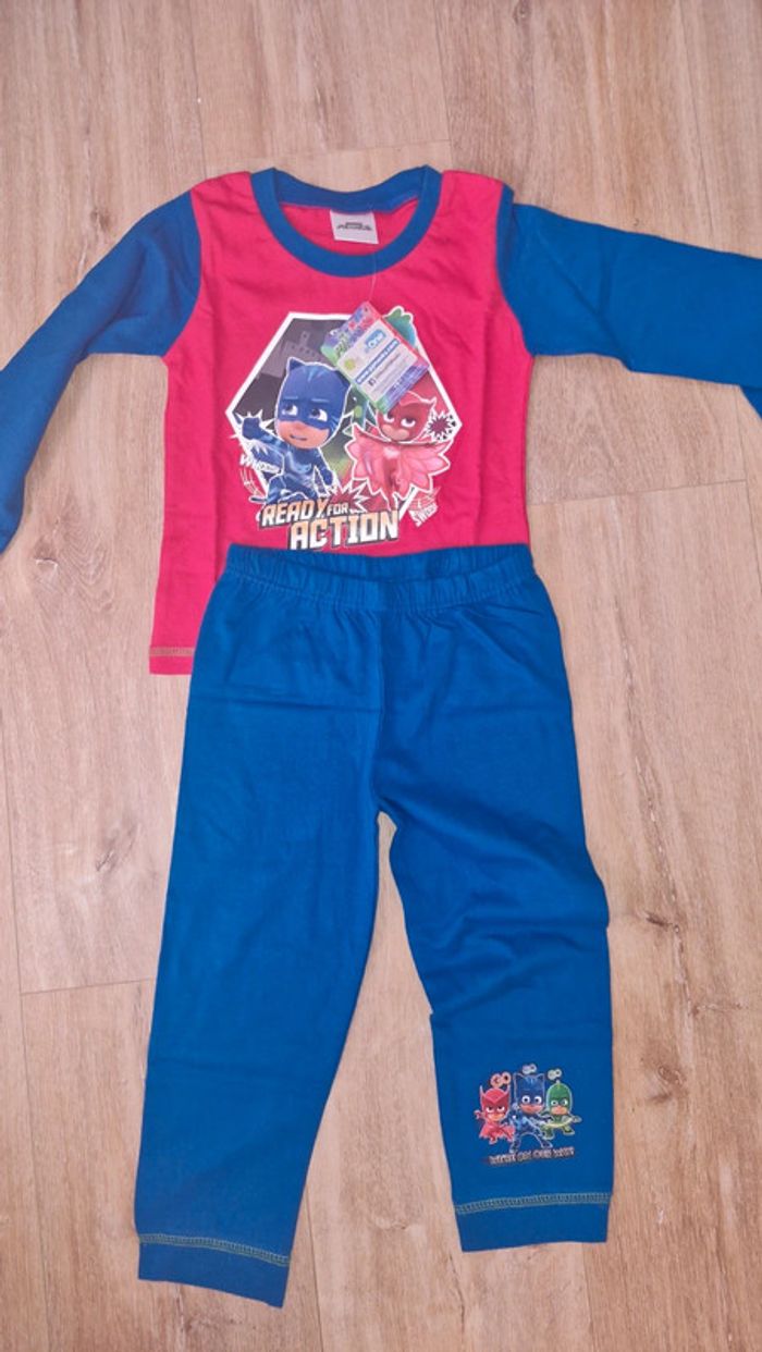 Pyjama tout neuf Pyjamask 3 ans