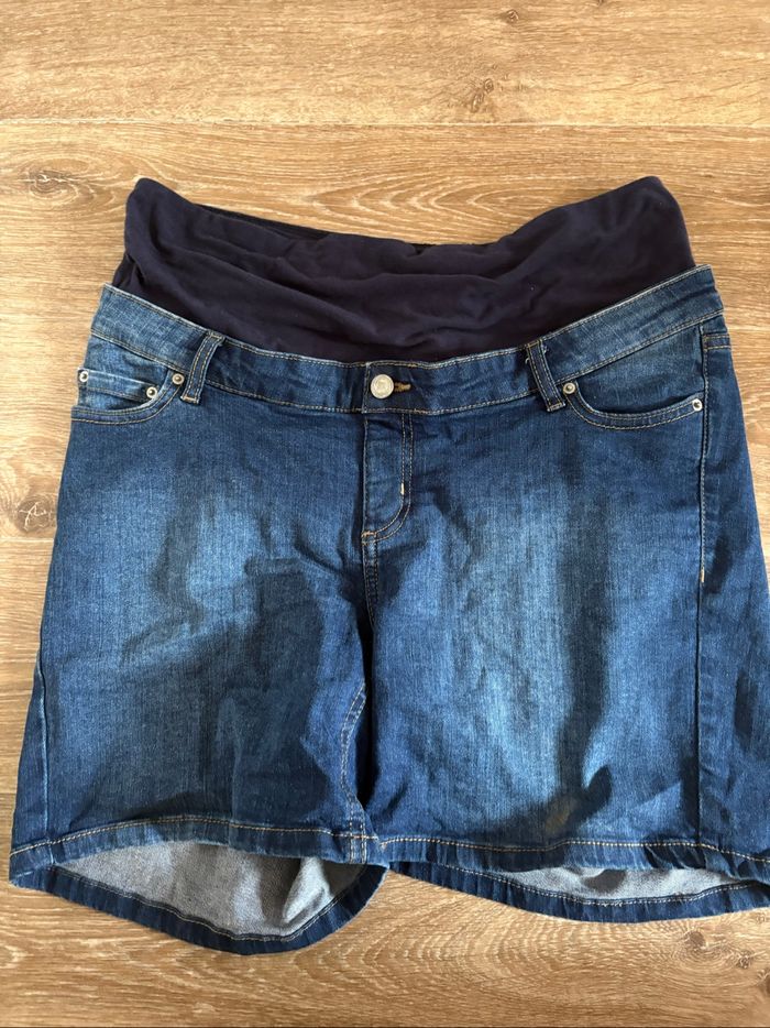 Lot jeans et short de grossesse - photo numéro 5