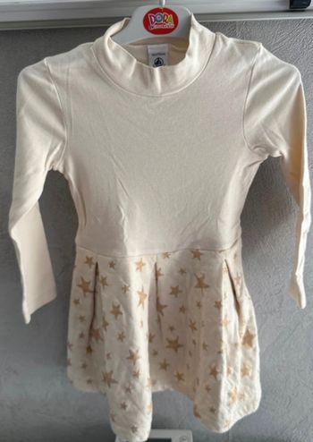 Petite robe à étoiles petit bateau taille 4ans