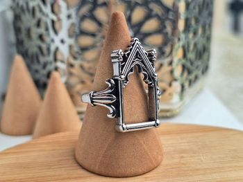 Bague Ouverte Argenté Ajustable Motif Porte Gothique