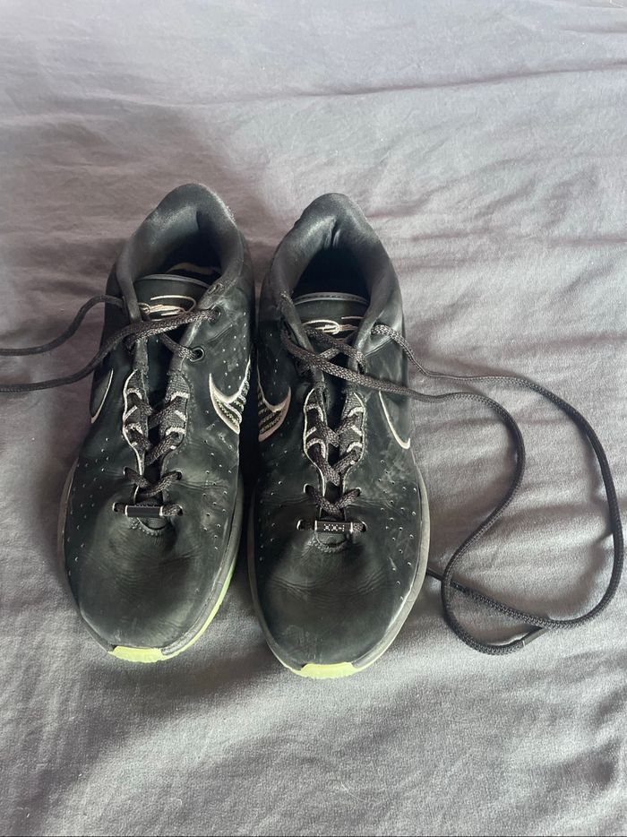 Chaussures de basket sortie en 2024