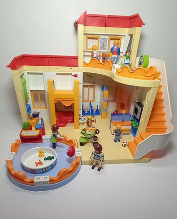 Garderie playmobil 