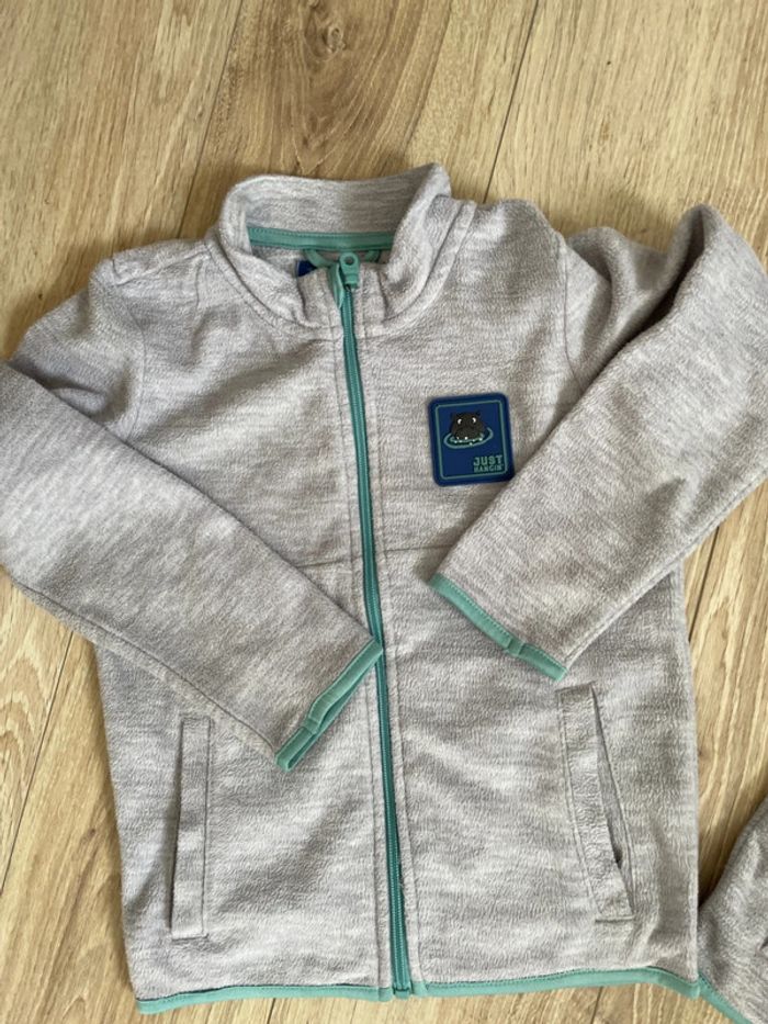 2 gilets polaires 5-6 ans - photo numéro 3