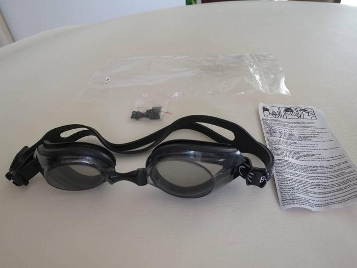Lunettes de Piscine Neuve