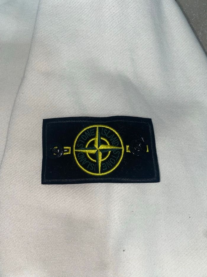 Pull stone island - photo numéro 3