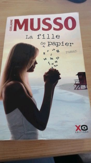 La fille de papier