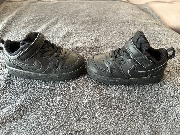 Baskets noir Nike - photo numéro 2