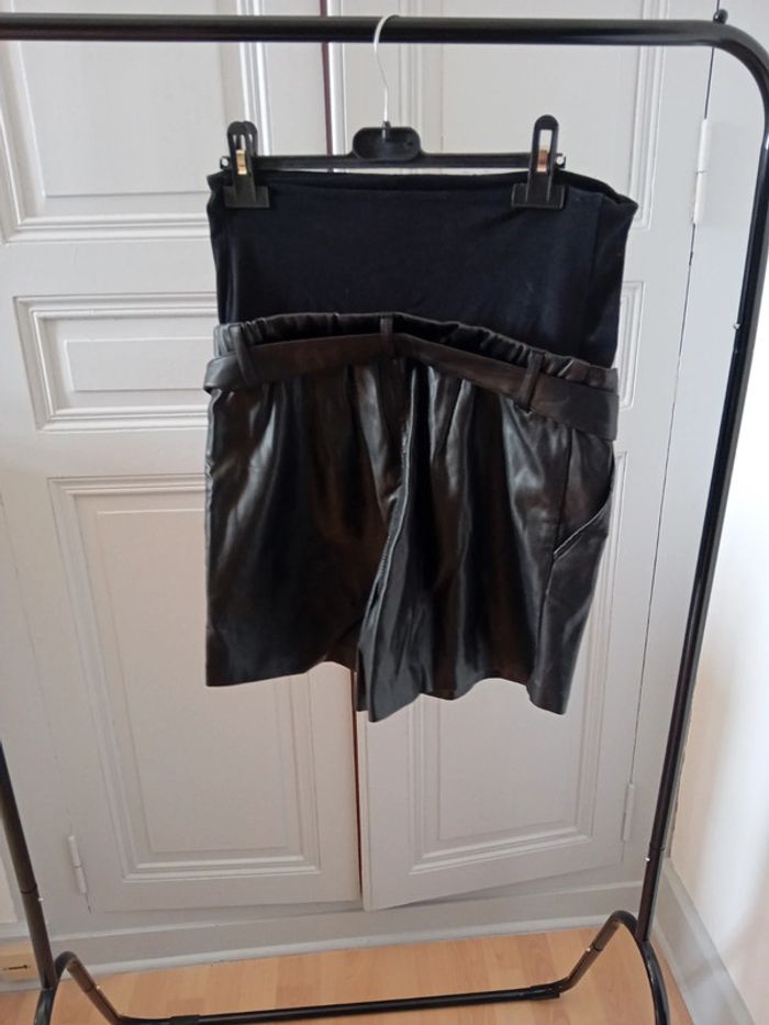 Short de grossesse simili cuir - Kiabi - 38/M - photo numéro 3