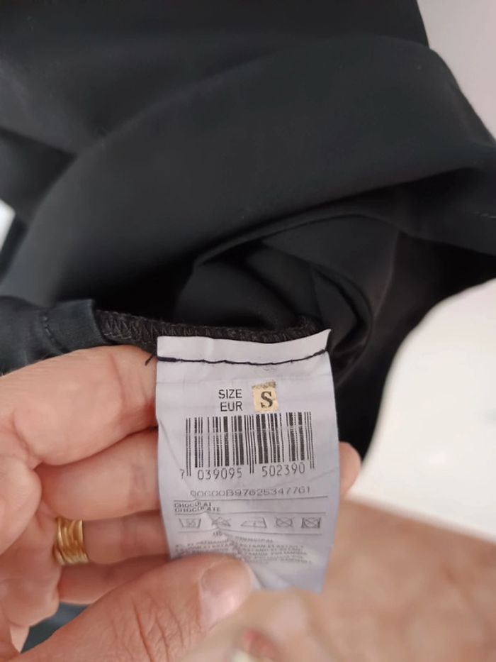 Robe noire - photo numéro 4