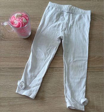 Legging blanc avec nœud DPAM 24 mois