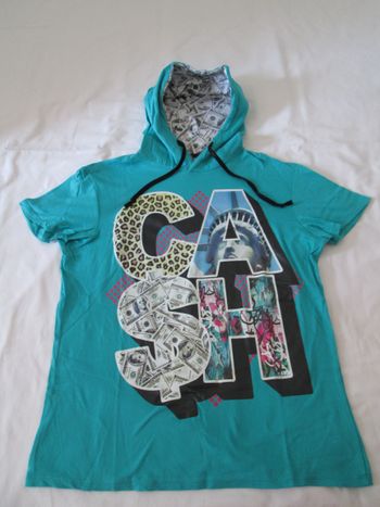 Tee-shirt bleu à capuche