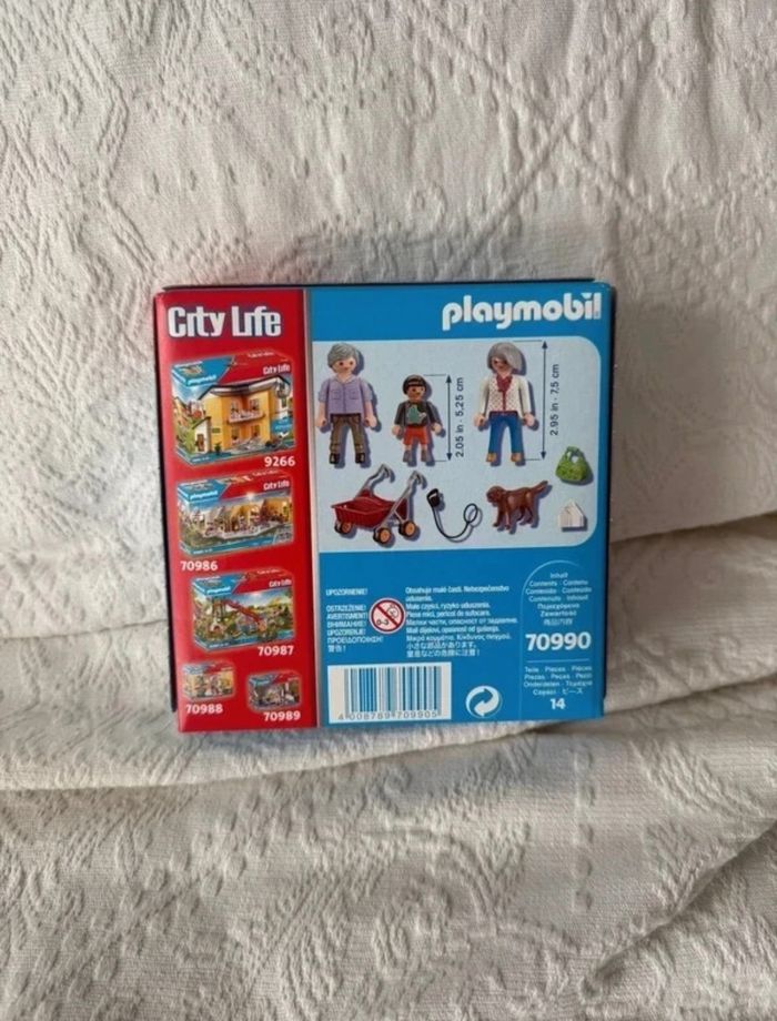 Playmobil - Grands parents avec petit-fils - photo numéro 2