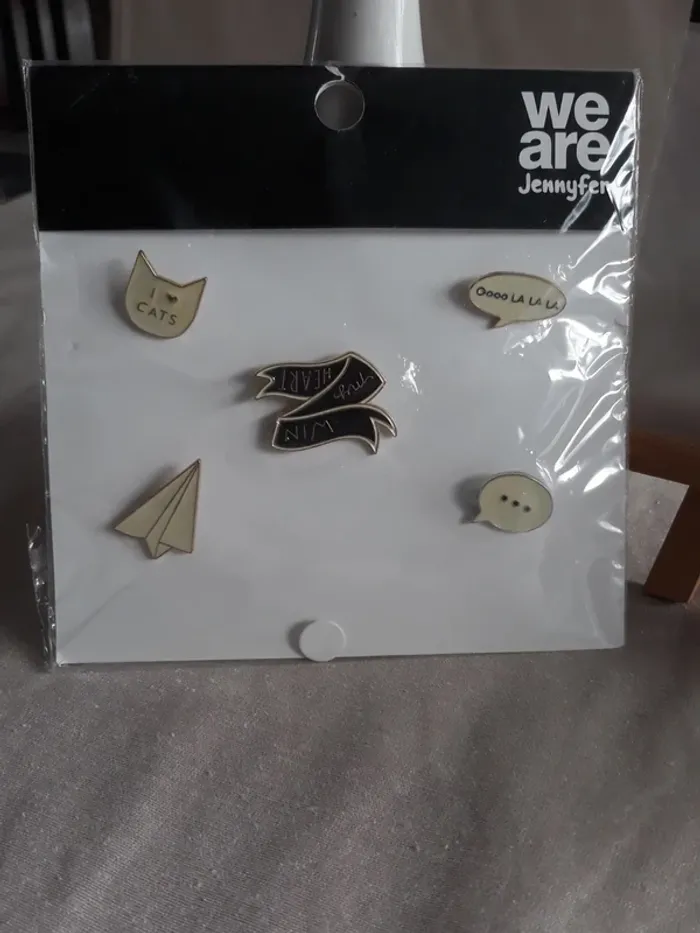 Pin's - photo numéro 2