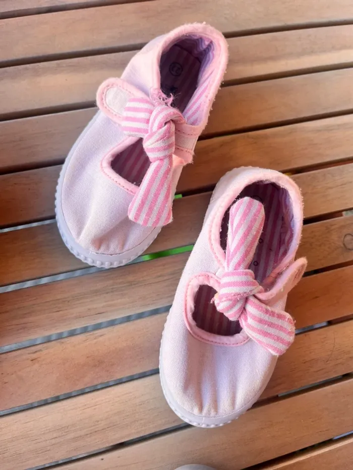 Lot chaussures mi saison 22 - photo numéro 3