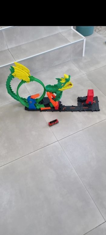 Circuit Hot Wheels looping la fureur du dragon