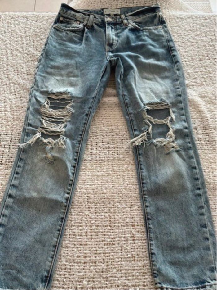 Jeans troués - photo numéro 7