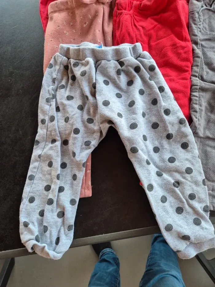 Lot 7 pantalons 18 mois - photo numéro 4