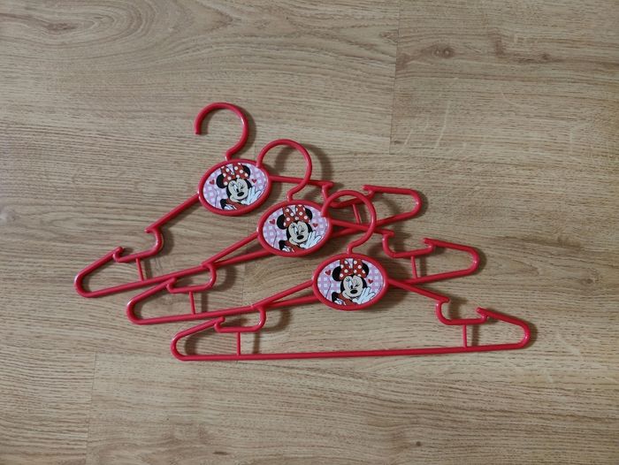 Lot cintres Disney Minnie