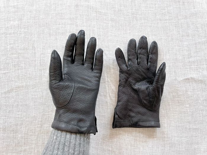 Paire de gant noir fabriqué en Italie doublure