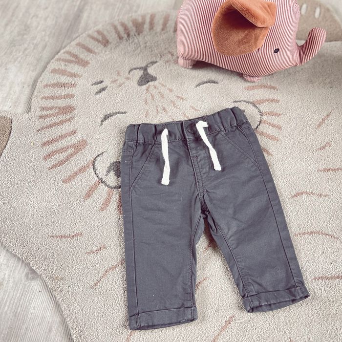Pantalon gris kiabi 3 mois