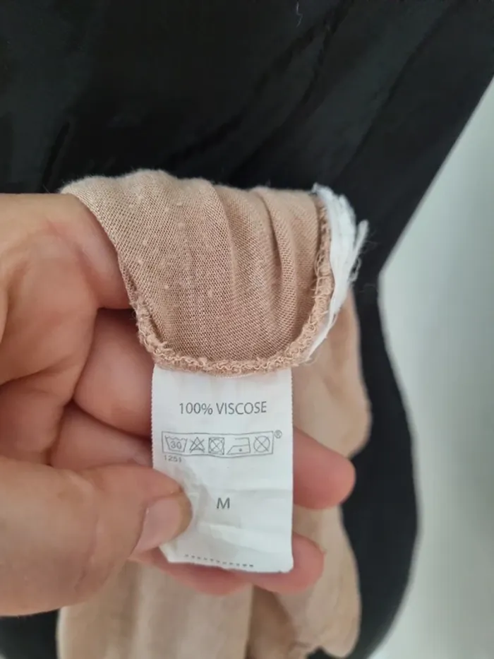 Top / t-shirt beige camel avec tigre en strass or et argent. Femme. Taille M. Arkitect. - photo numéro 5