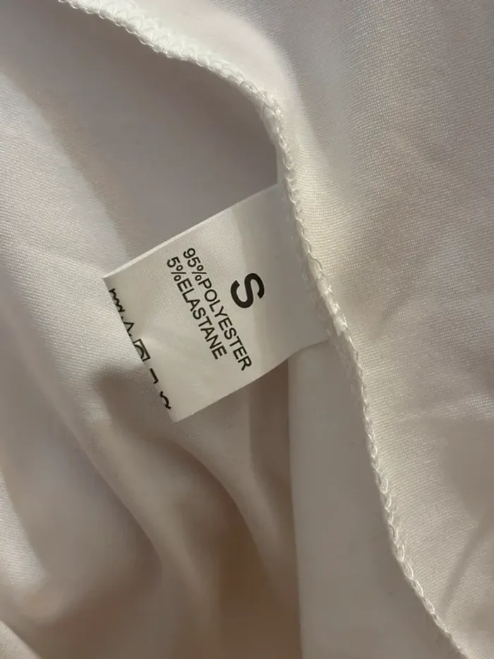 Top blanc drapé asymétrique effet twist – taille S papillon y2k sexy - photo numéro 3
