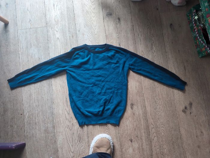 Pull bleu marine 9 ans - photo numéro 2