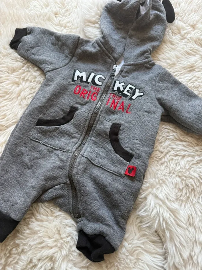 Combinaison sur pyjama Mickey - photo numéro 2