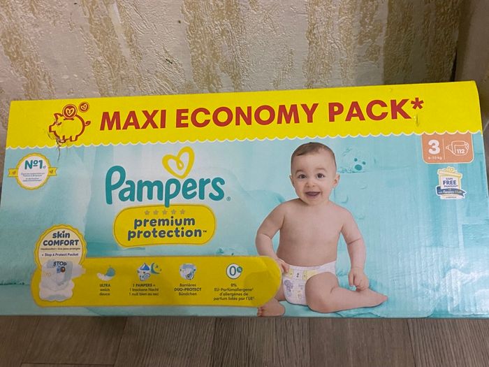 Couches Pampers taille 3 premuim maxi pack