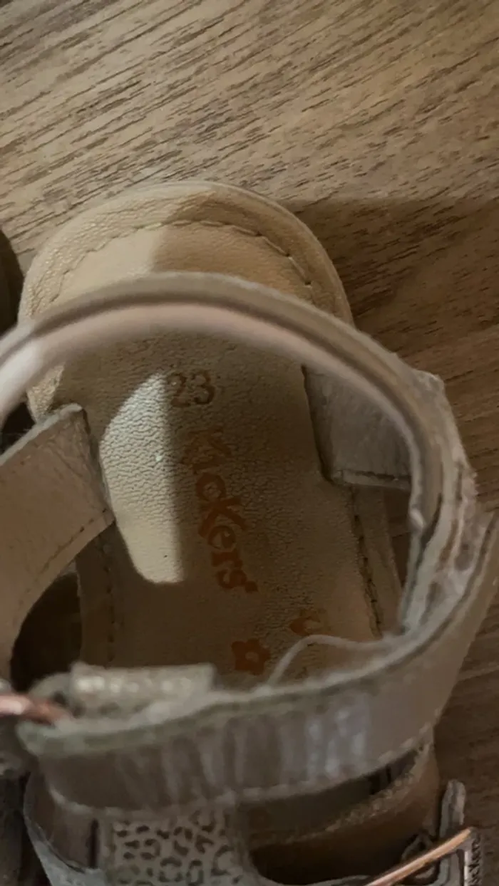 Lot 3 paire de sandale fille 23 - photo numéro 7